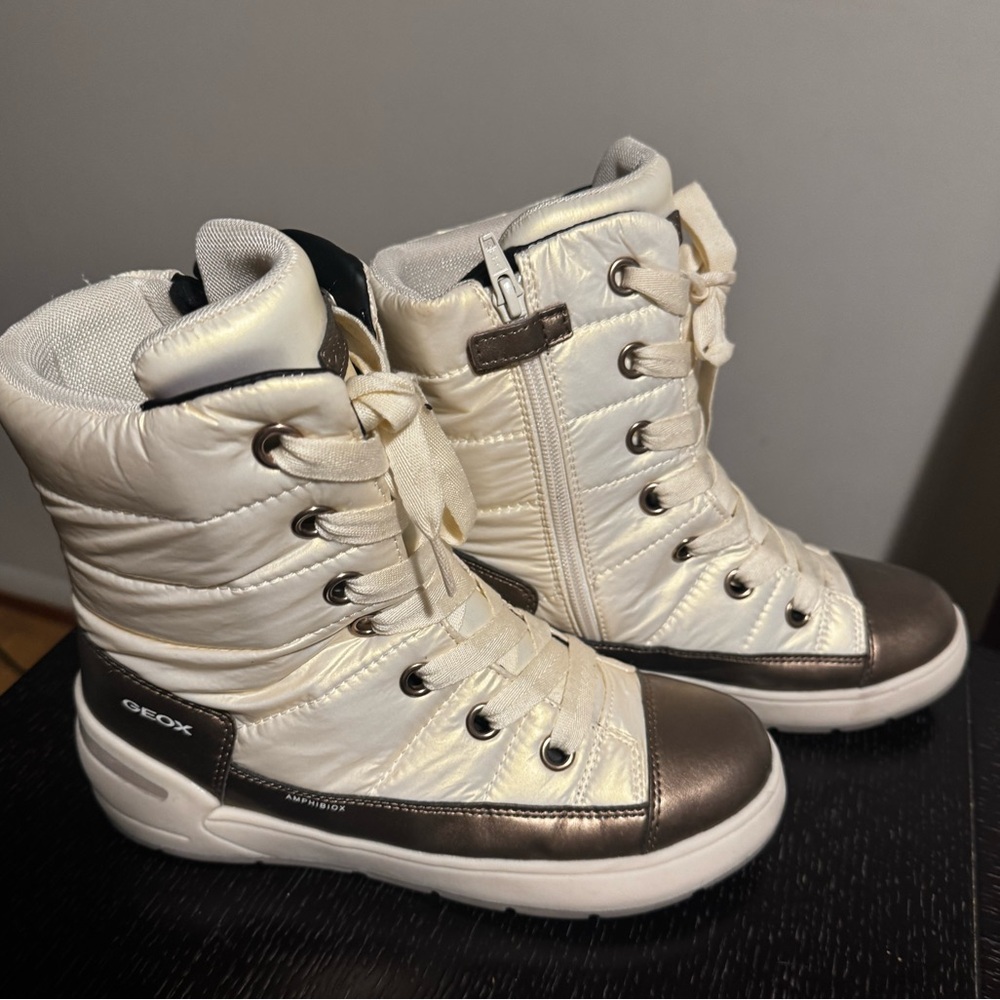 GEOX winter boots, size 7